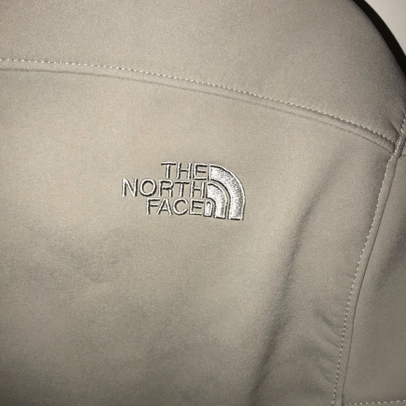 North face jacket women’s grey - Picture 4 of 4